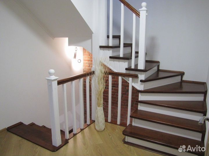 Ступени для лестниц и другие комплектующие