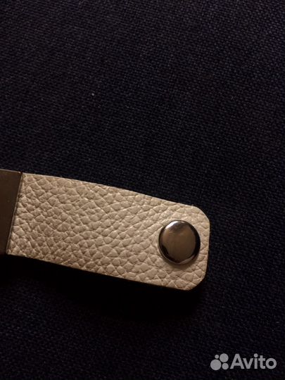 Кожаный браслет