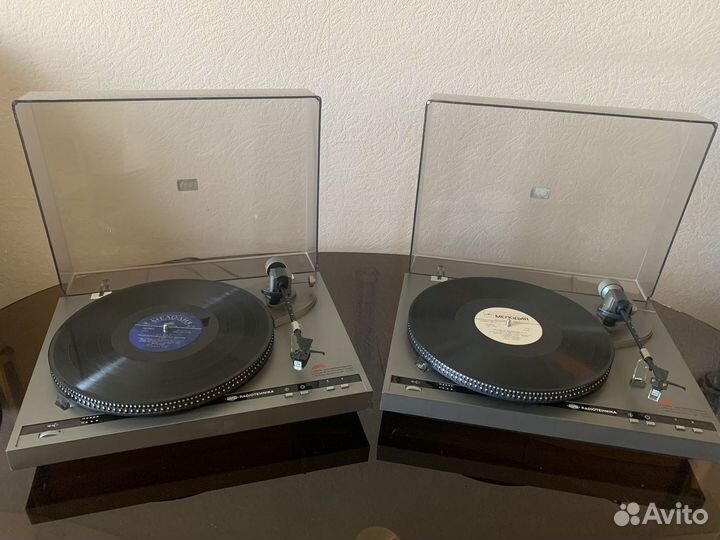 Проигрыватель винила radiotehnika