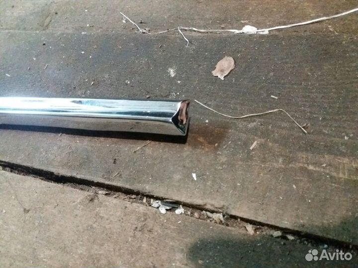 Молдинг задка нижний правый газ 14 Чайка