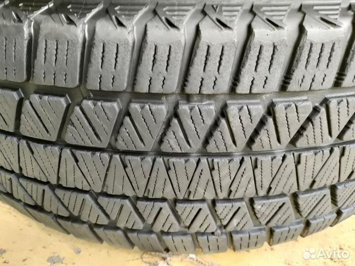 Bridgestone Blizzak DM-V3 225/65 R17