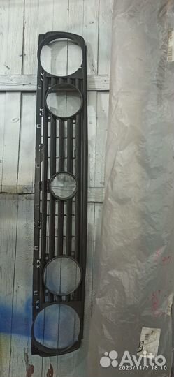 Панель передняя решетка радиатора VW Golf 2