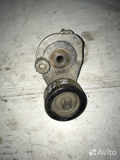 Ролик натяжной 55563512 Opel Astra J