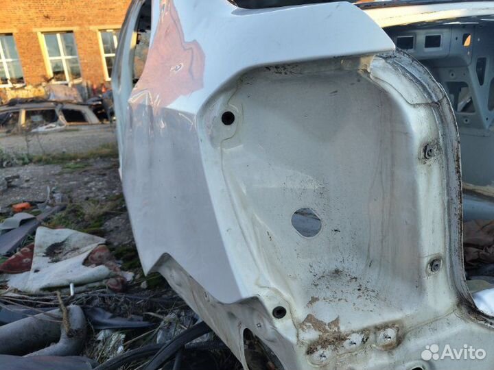 Крыло заднее левое Chevrolet Cobalt седан B15D2