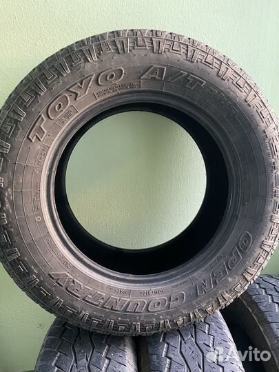 Toyo Open Country A/T 265/65 R17