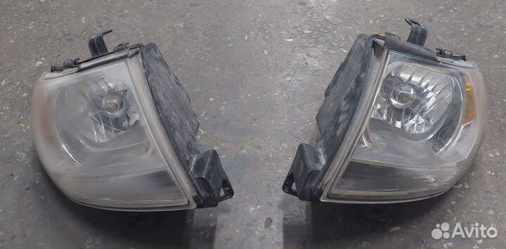 Фары на УАЗ Профи, комплект