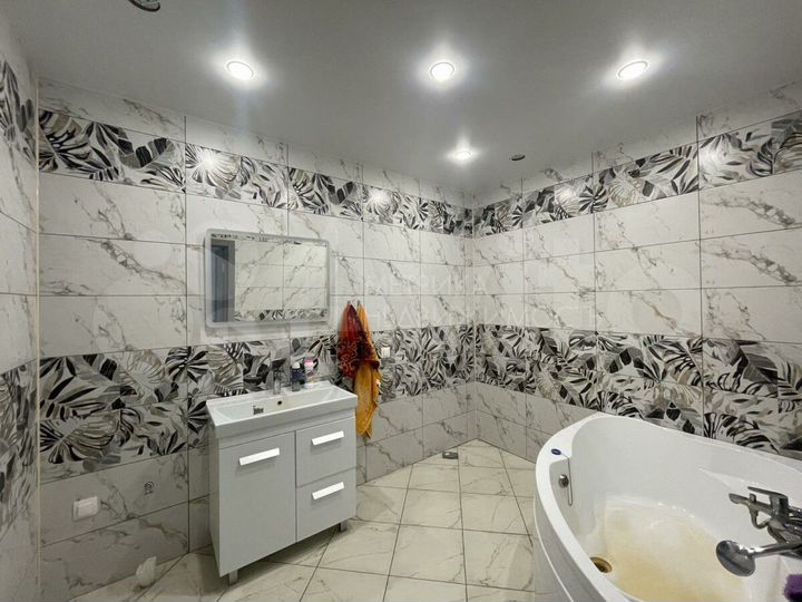 Дом 207 м² на участке 10 сот.