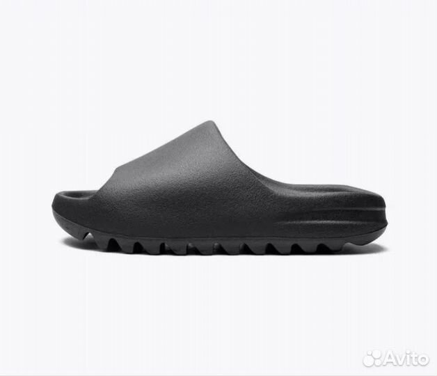 Тапочки Adidas Yeezy Slide