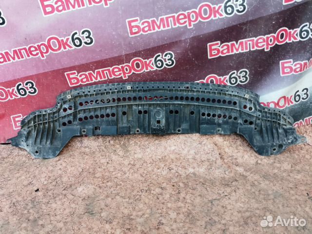 Пыльник бампера передний Toyota Corolla