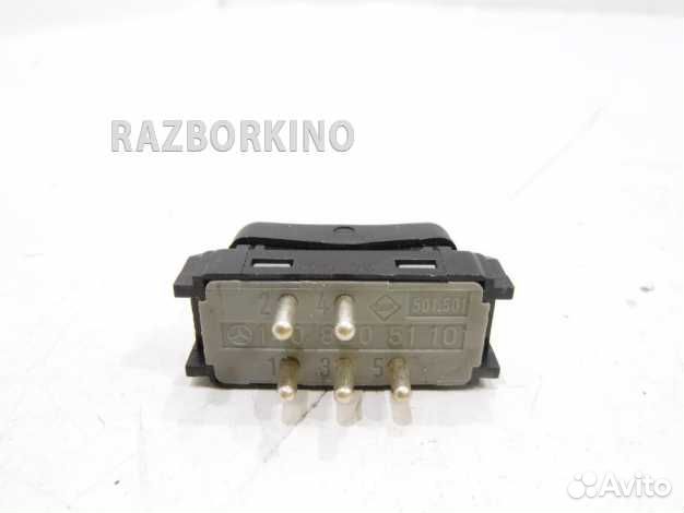 Кнопка обогрева заднего стекла