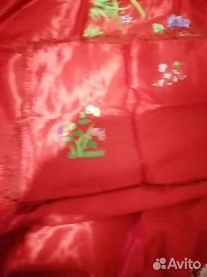 Покрывало и 2 наволочки,атлас,Кнр,винтаж