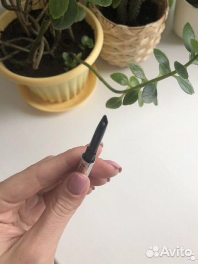 Карандан для бровей Benefit (тон 2)