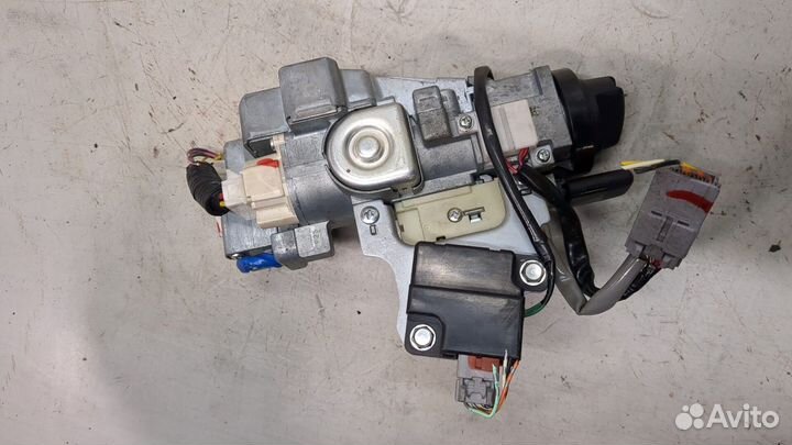 Замок зажигания Nissan Note E11, 2011