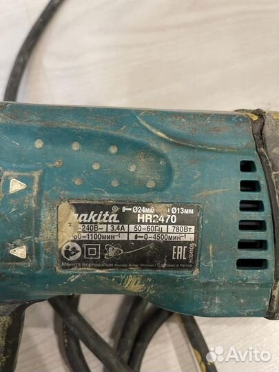 Перфоратор Makita HR2470