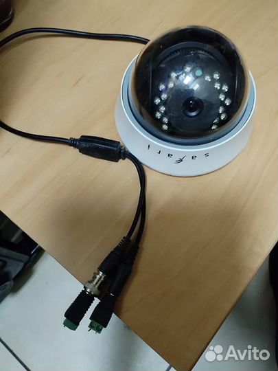 Камера видеонаблюдения купольная