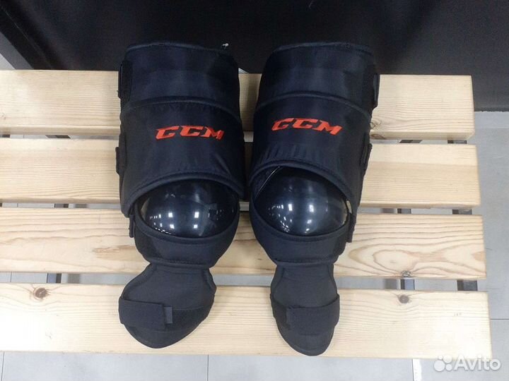 Защита коленей вратаря CCM 500 SR