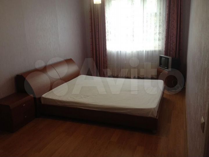 2-к. квартира, 59 м², 2/10 эт.