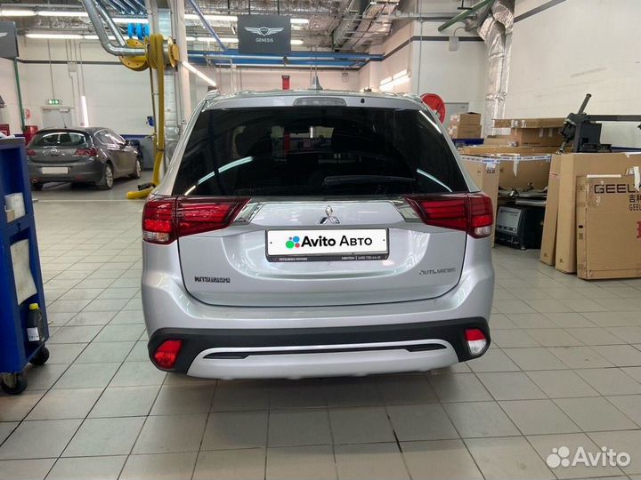 Mitsubishi Outlander 2.0 CVT, 2019, 49 687 км