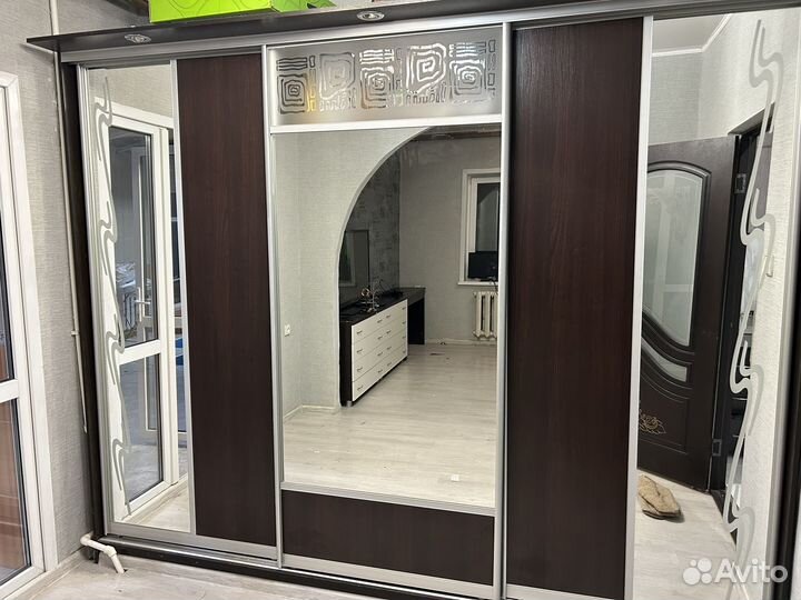 Шкаф купе 2.8 на 2.3