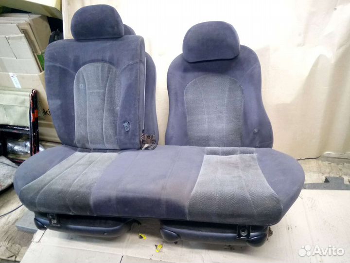 Сидения Ford Escort