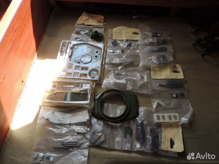 Детали Танк Т-34-85 металл. Eaglemoss