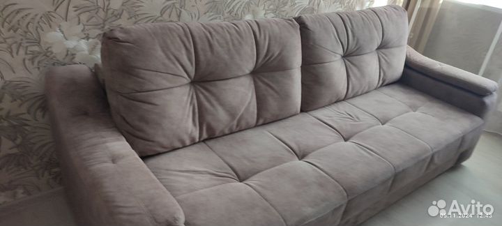 Продается прямой диван