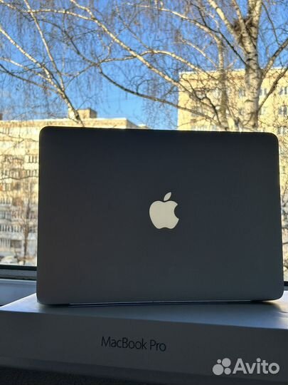 MacBook Pro 13 2015 - идеальный/не вскрывался