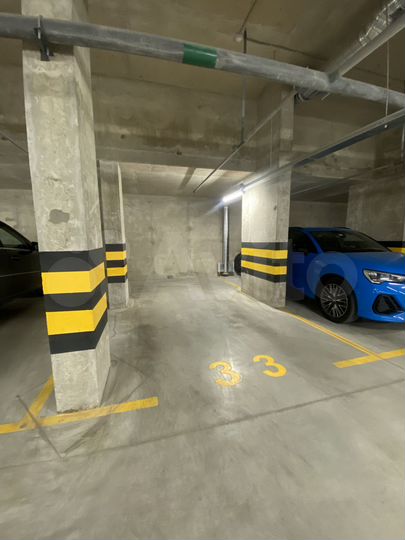 Машиноместо