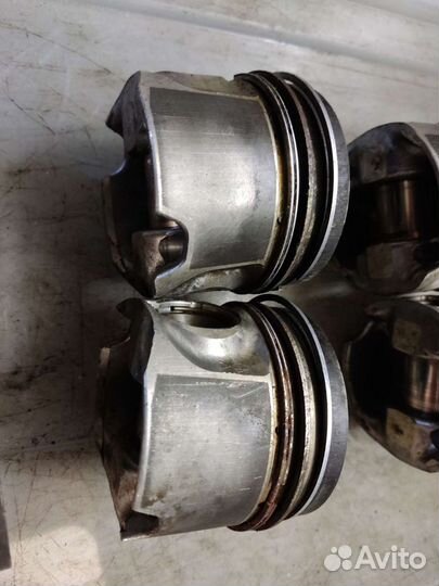 Поршень двигателя 3.0 дизель CAS VW Туарег Audi Q7