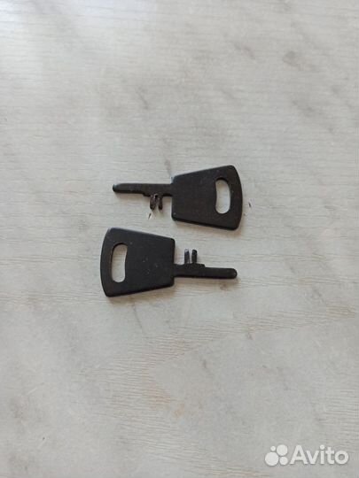 Ключ для наручников брс2