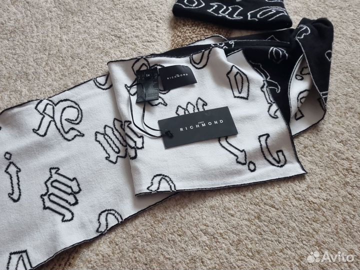 Новый комплект Richmond 54, шарфы John Richmond
