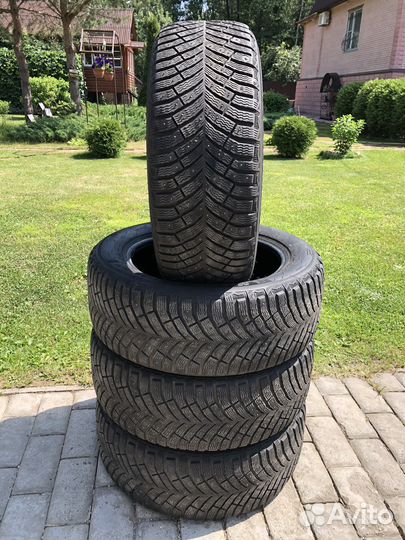 Michelin X-Ice North 4 SUV 235/55 R18 104T