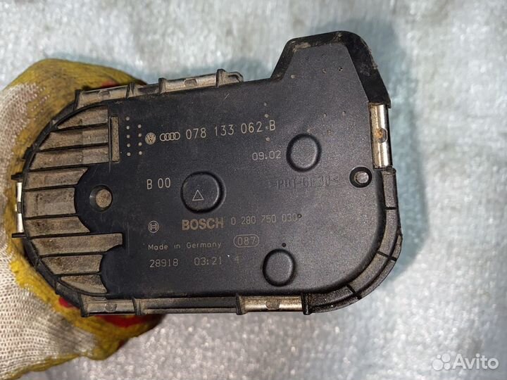 Дроссельная заслонка 078133062B