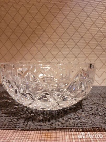 Хрустальная ваза