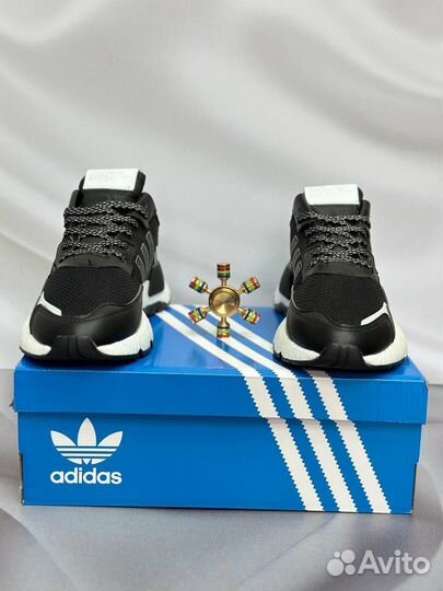 Кроссовки adidas jogger