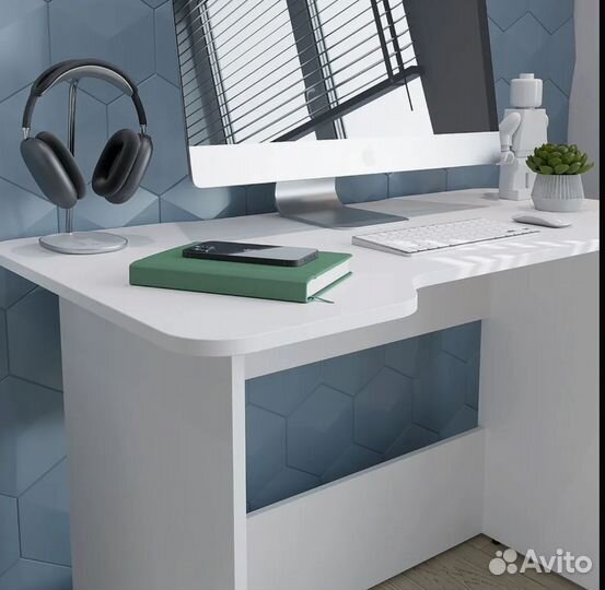 Компьютерный стол белый 110*75*60