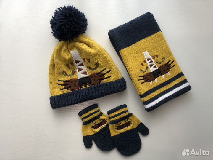 Комплект шапка и шарф