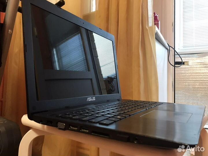 Ноутбук asus