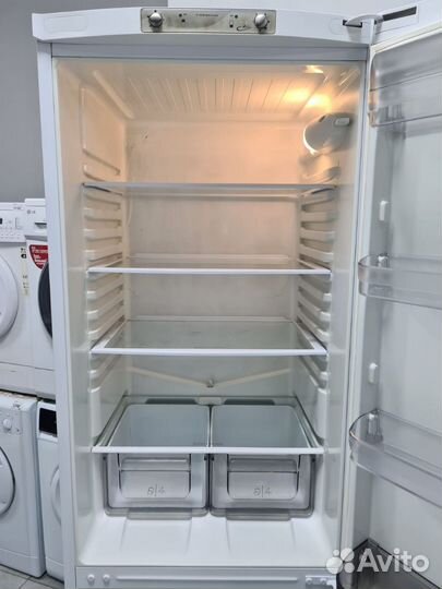 Холодильник бу Hotpoint aristonмодель: rmba 2185