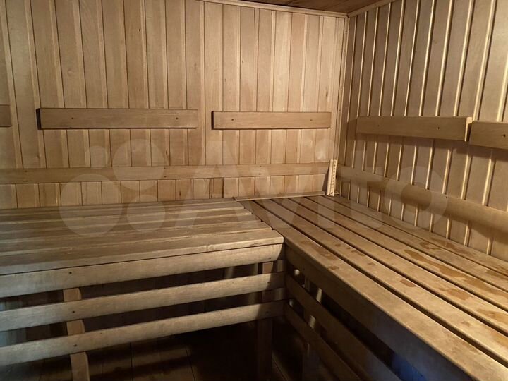 Дом 20 м² на участке 9,4 сот.