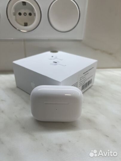 Беспроводные наушники apple airpods