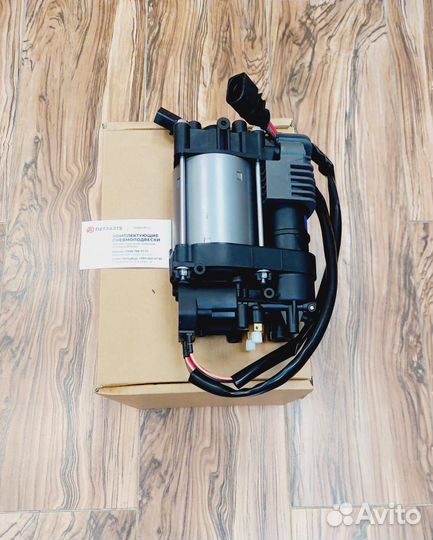 Компрессор пневмоподвески Touareg NF