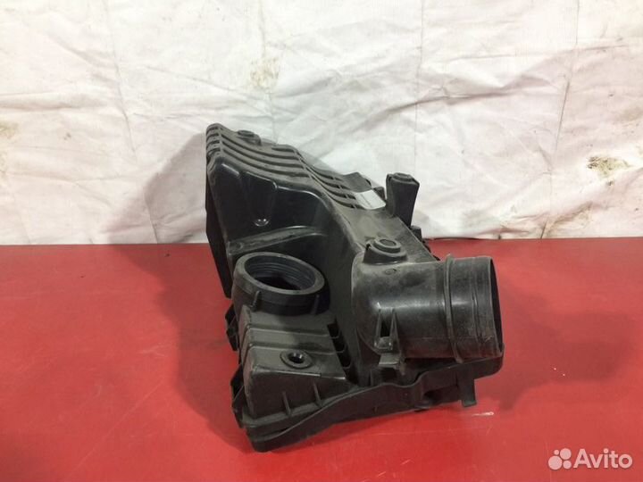 Корпус воздушного фильтра Volkswagen Polo 5 sedan