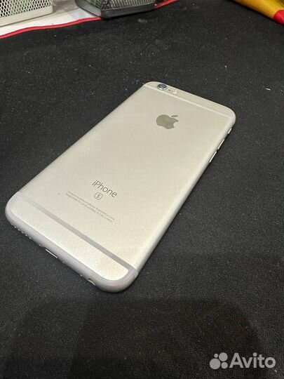 iPhone 6S, 64 ГБ