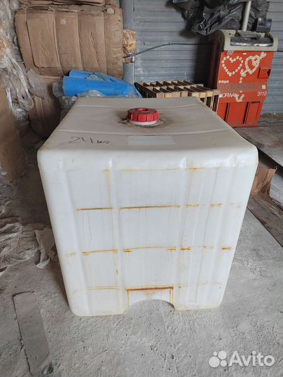 Емкость для воды пластиковая.Еврокубы, бочки