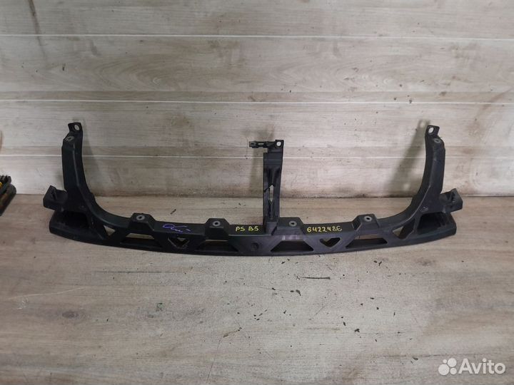 Кронштейн переднего бампера Volkswagen Passat B5 р