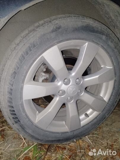 Bridgestone Dueler H/P 225/55 R18 98