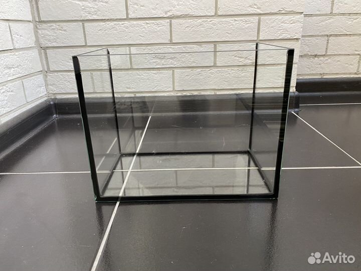 Аквариум 10 литров, сачок и наполнение