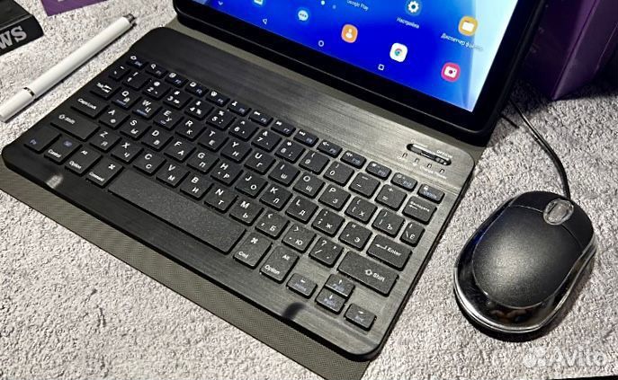 Планшет с клавиатурой и стилусом 8/256