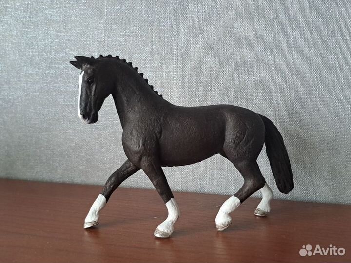 Фигурки лошадей Schleich